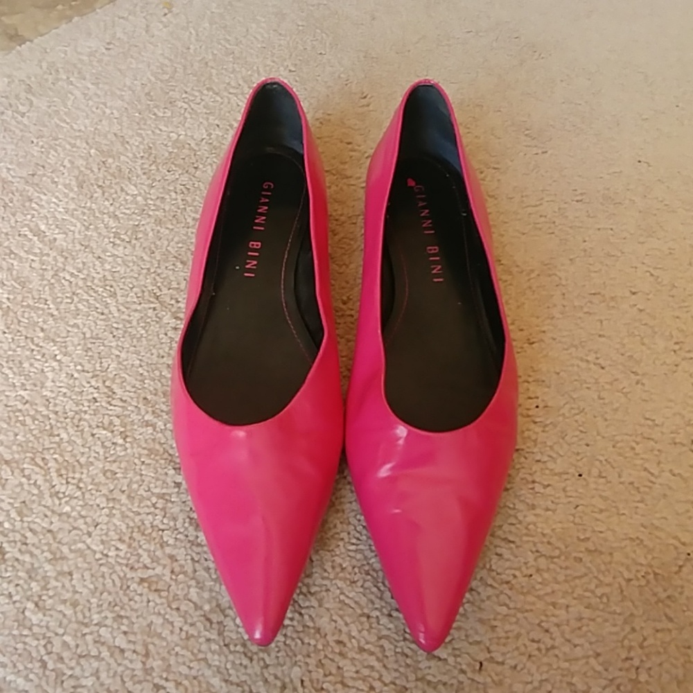 Gianni Bini GB Pointed Toe Flats